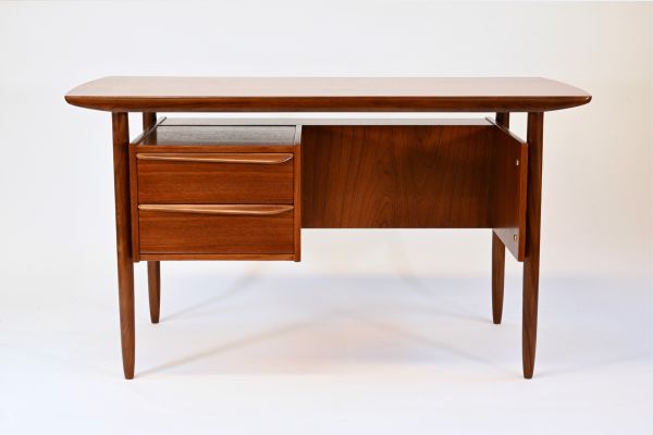 Bureau Hulmefa Tijsseling en teck