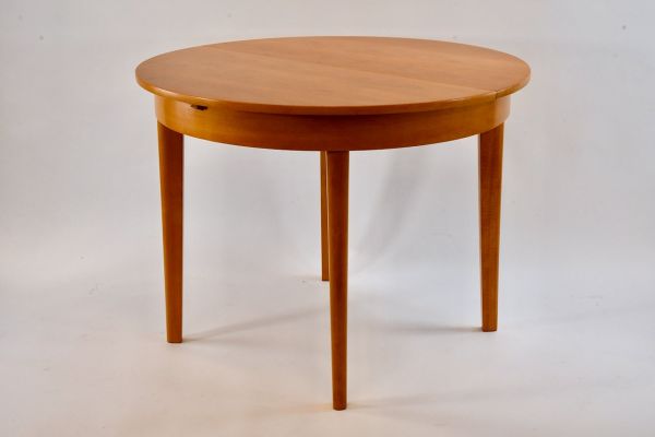 Table a diner en merisier