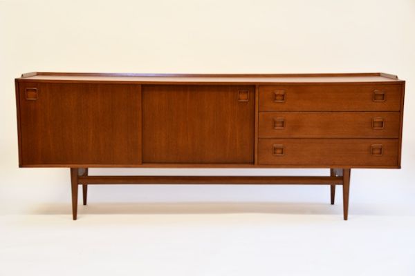 William waiting manufacture FRISTHO