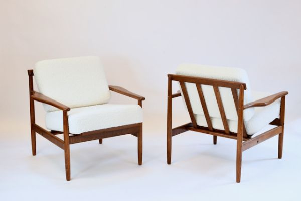 Paire de fauteuils en teck
