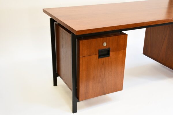 Bureau EU02 CEES BRAAKMAN serie japonaise by Pastoe