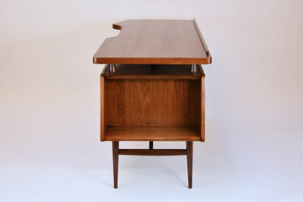 Bureau Louis van Teeffelen (sold) – Image 4