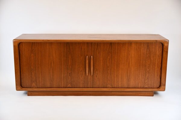 Enfilade a volets DYRLUND (made in danmark)