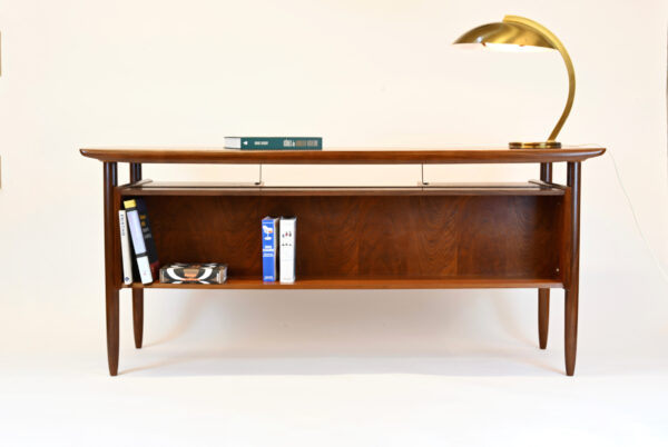 Bureau Cowhorn en teck (Tijsseling Nijkerk) (sold) – Image 3