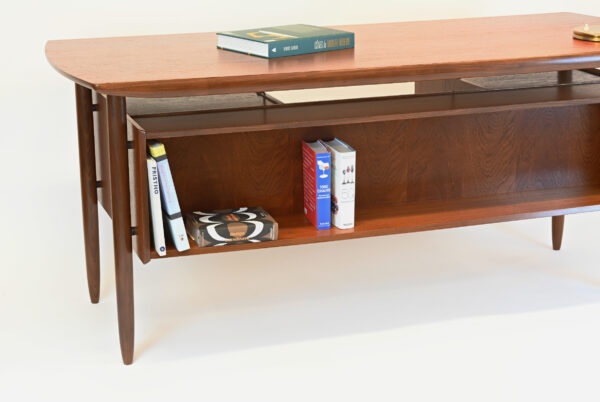 Bureau Cowhorn en teck (Tijsseling Nijkerk) (sold) – Image 6
