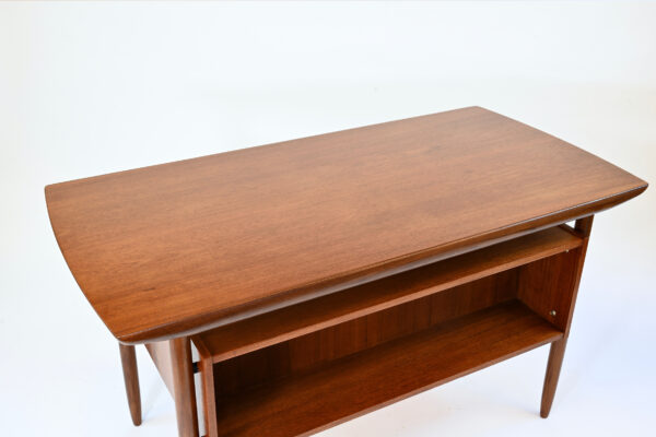 Bureau Hulmefa Tijsseling en teck (sold)