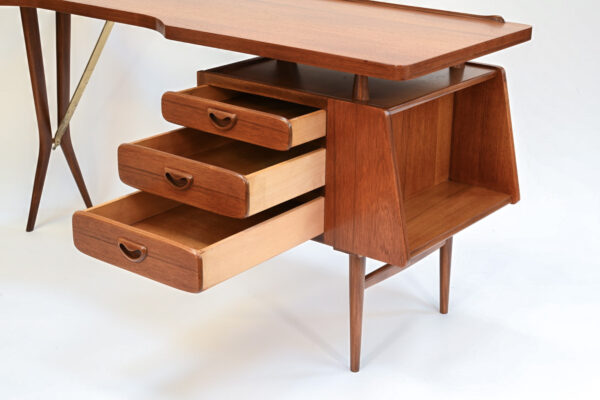 Bureau en teck Louis van-Teeffelen édition Webé 1960 – Image 7