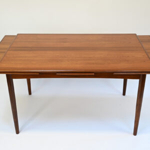 table en teck mad I, danemark
