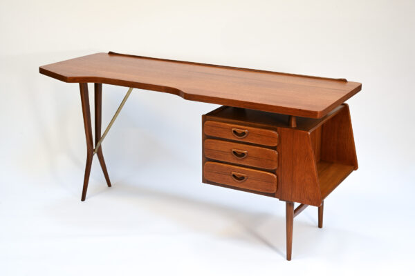 Bureau en teck Louis van-Teeffelen édition Webé 1960 – Image 4