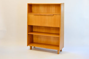 Meuble Bibliothèque Pastoe avec rangements, Cees BRAAKMAN – 1950 pastoe en bois de Merisier