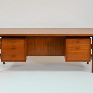 bureau Arne Vodder en teck