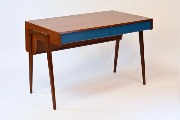 Bureau en teck 1960s deux tiroirs