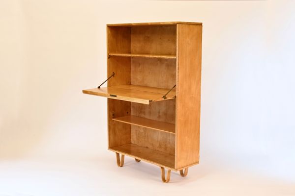 Biblihotheque secrétaire cees Braakman